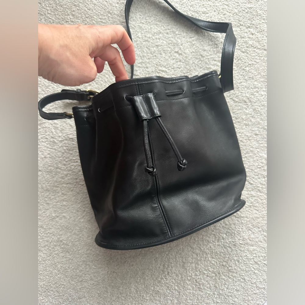 Vintage COACH Black Leather Shoulder Pouch Bag - Picture 4 of 11